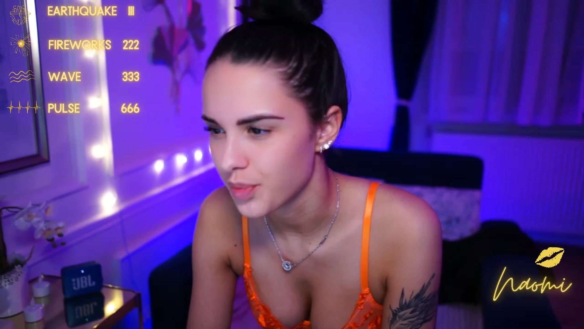 Gallery image thumbnail from cinnabellee's myfreecams stream on, 03/23/2023, 19:47 image 15 of 20