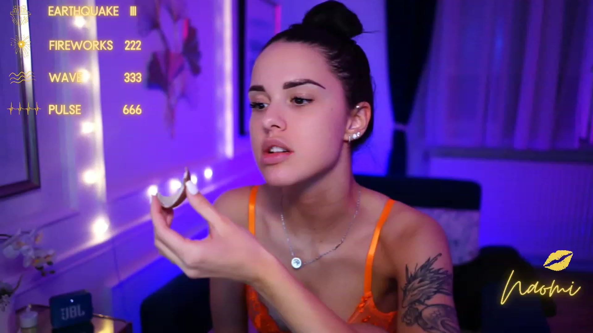 Gallery image thumbnail from cinnabellee's myfreecams stream on, 03/23/2023, 19:47 image 7 of 20