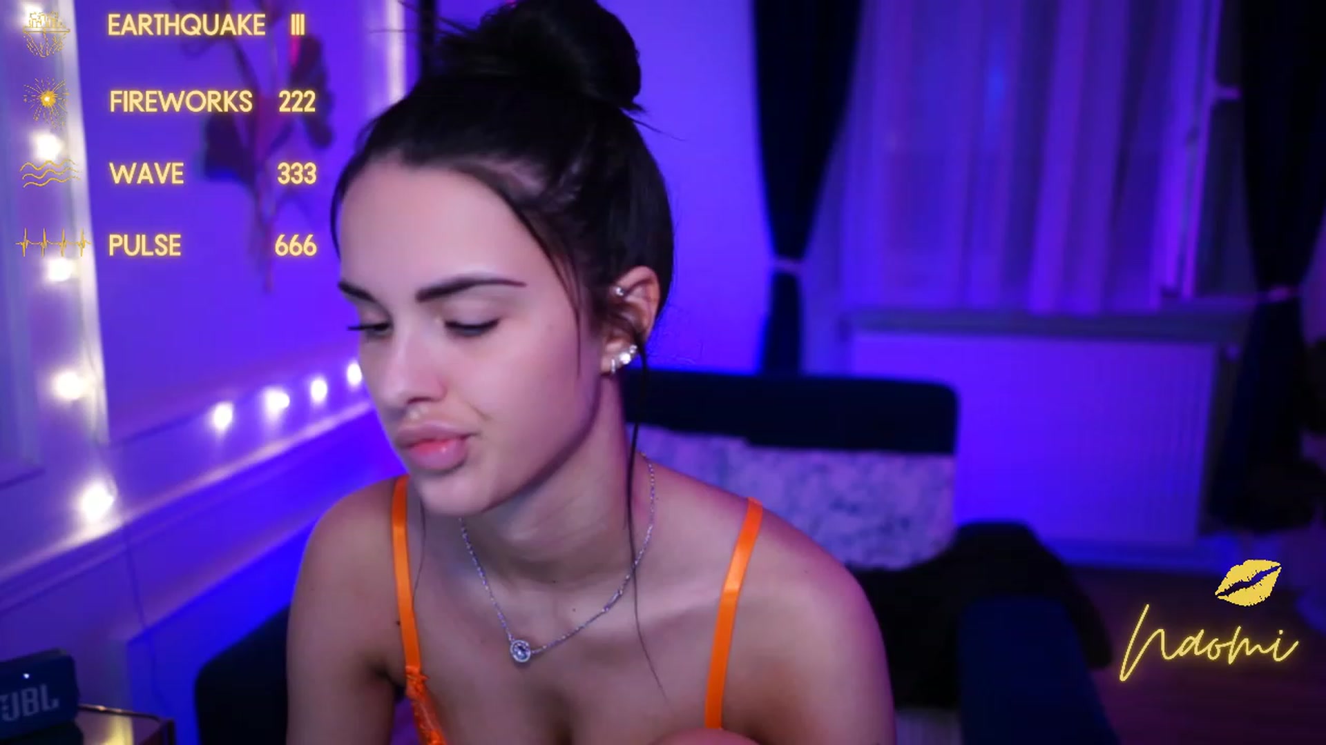 Gallery image thumbnail from cinnabellee's myfreecams stream on, 03/23/2023, 19:47 image 19 of 20