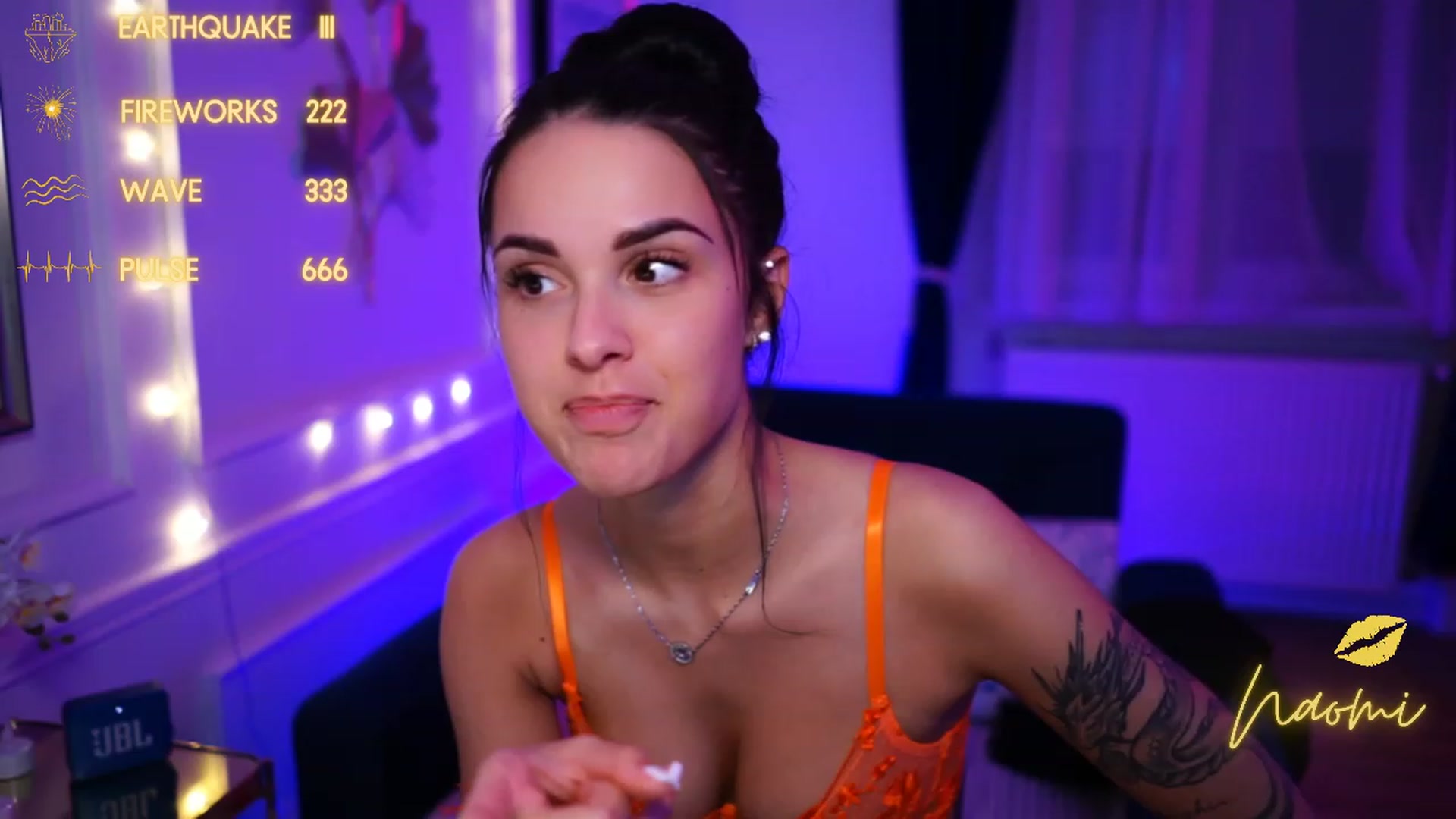 Gallery image thumbnail from cinnabellee's myfreecams stream on, 03/23/2023, 21:54 image 5 of 20