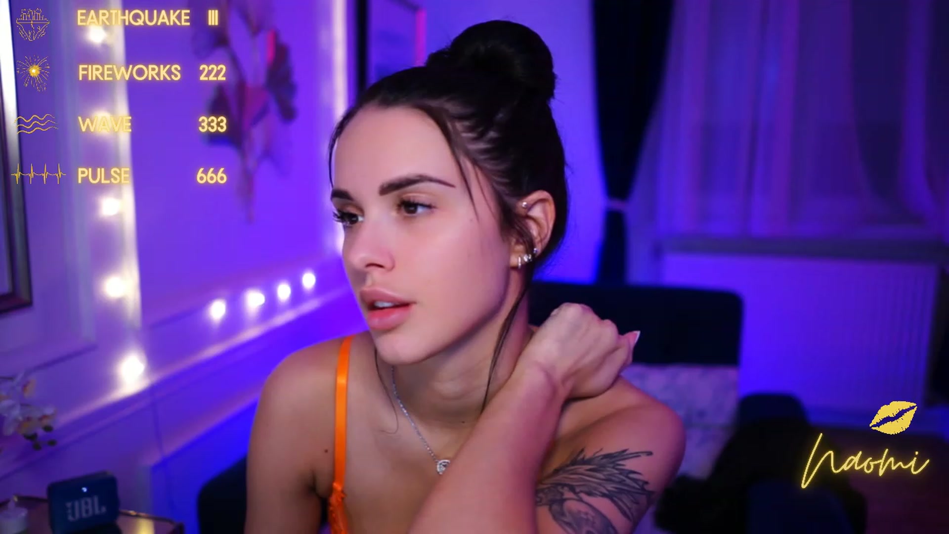 Gallery image thumbnail from cinnabellee's myfreecams stream on, 03/23/2023, 21:54 image 15 of 20