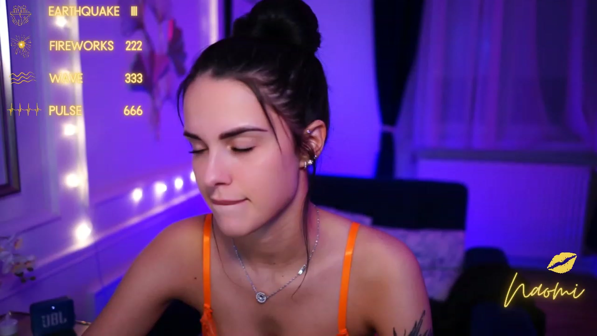 Gallery image thumbnail from cinnabellee's myfreecams stream on, 03/23/2023, 21:54 image 10 of 20