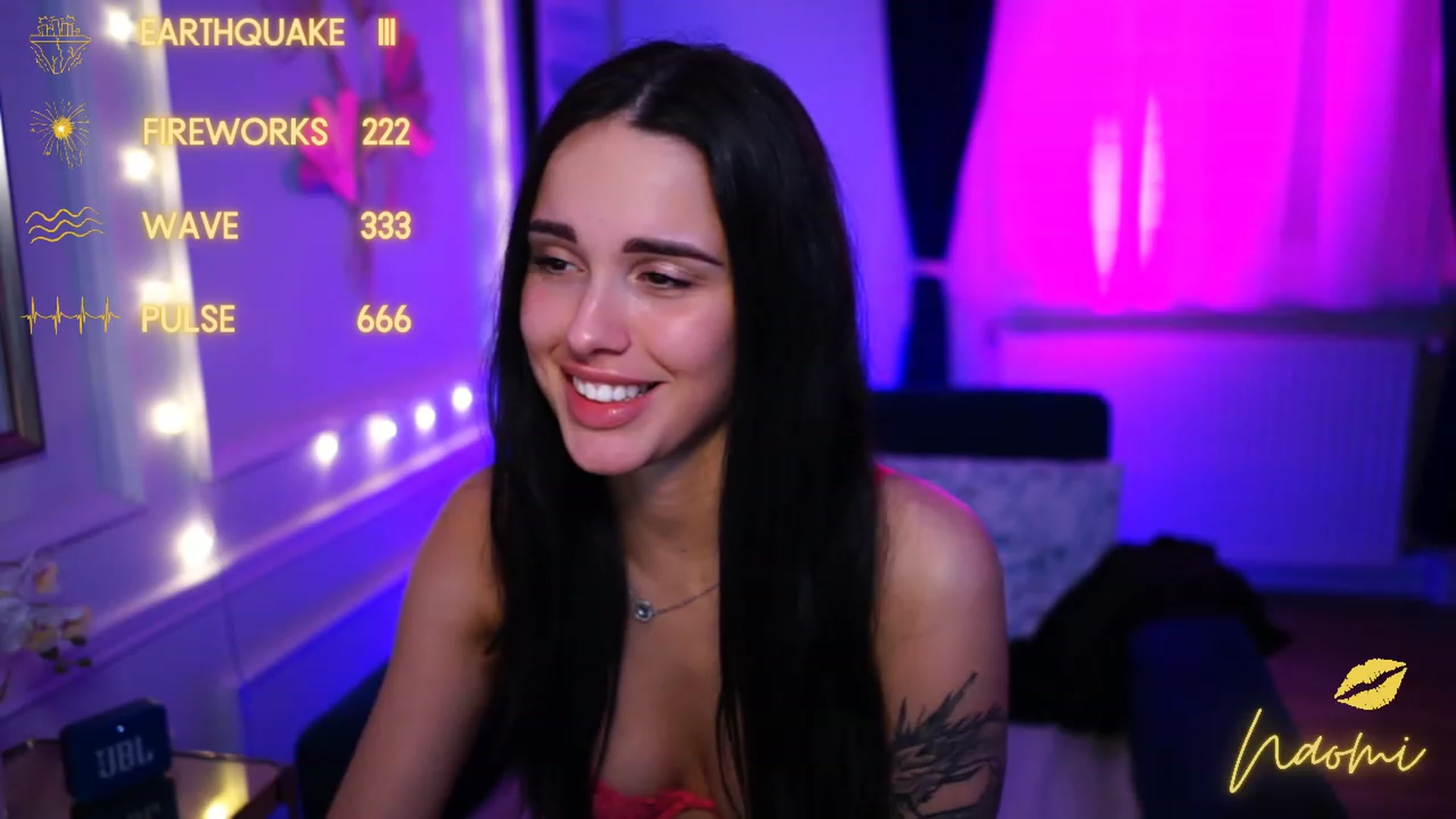 Gallery image thumbnail from cinnabellee's myfreecams stream on, 03/26/2023, 01:11 image 6 of 20