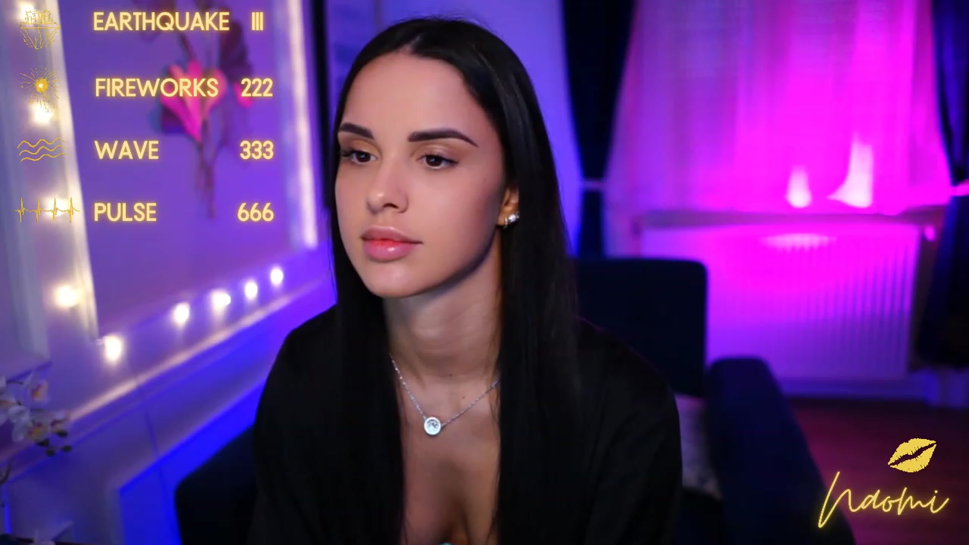 Gallery image thumbnail from cinnabellee's myfreecams stream on, 04/01/2023, 19:19 image 2 of 20