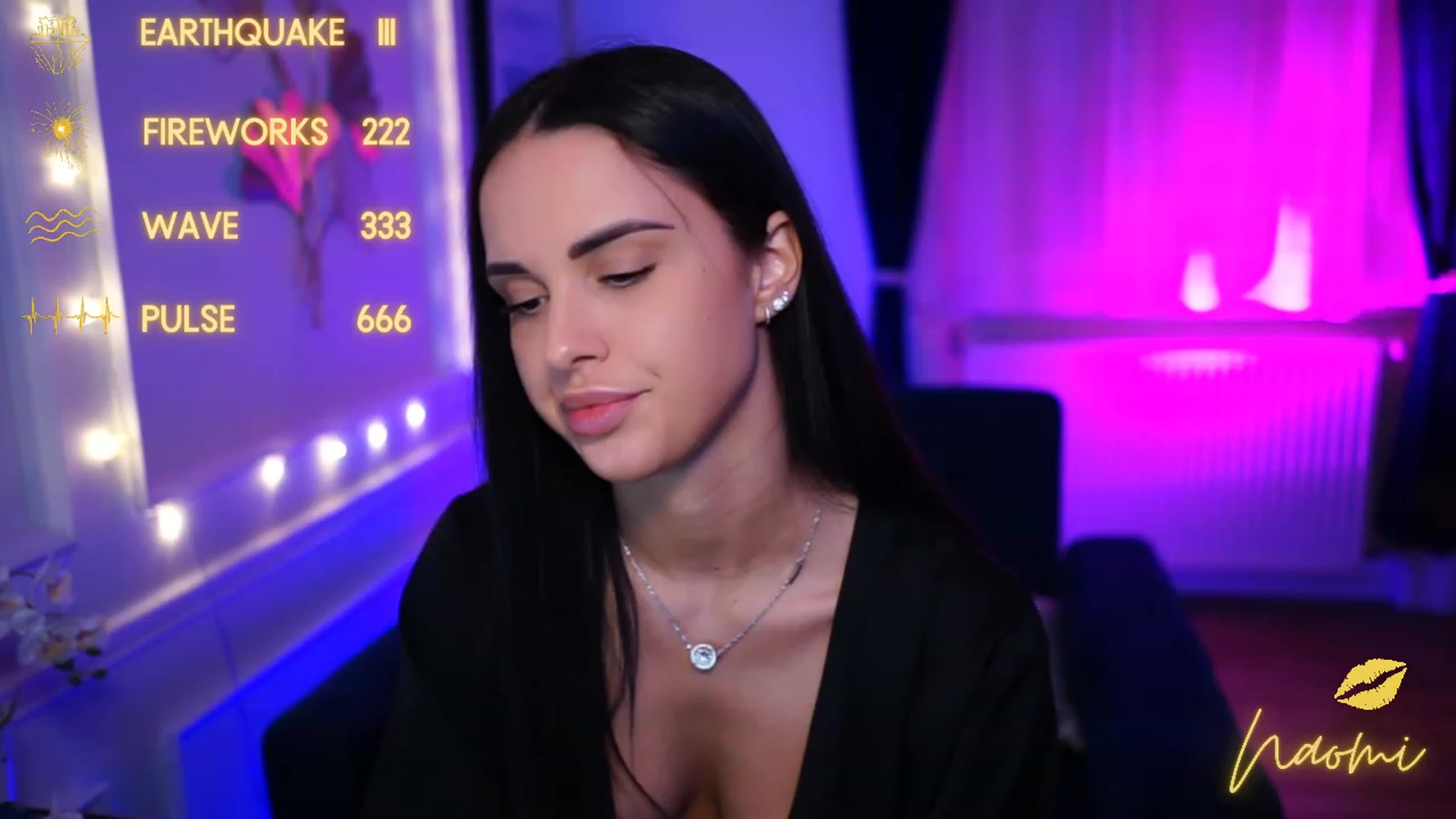 Gallery image thumbnail from cinnabellee's myfreecams stream on, 04/01/2023, 19:19 image 4 of 20