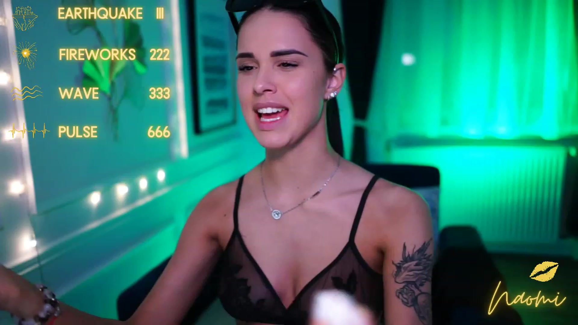 Gallery image thumbnail from cinnabellee's myfreecams stream on, 04/05/2023, 21:32 image 8 of 20