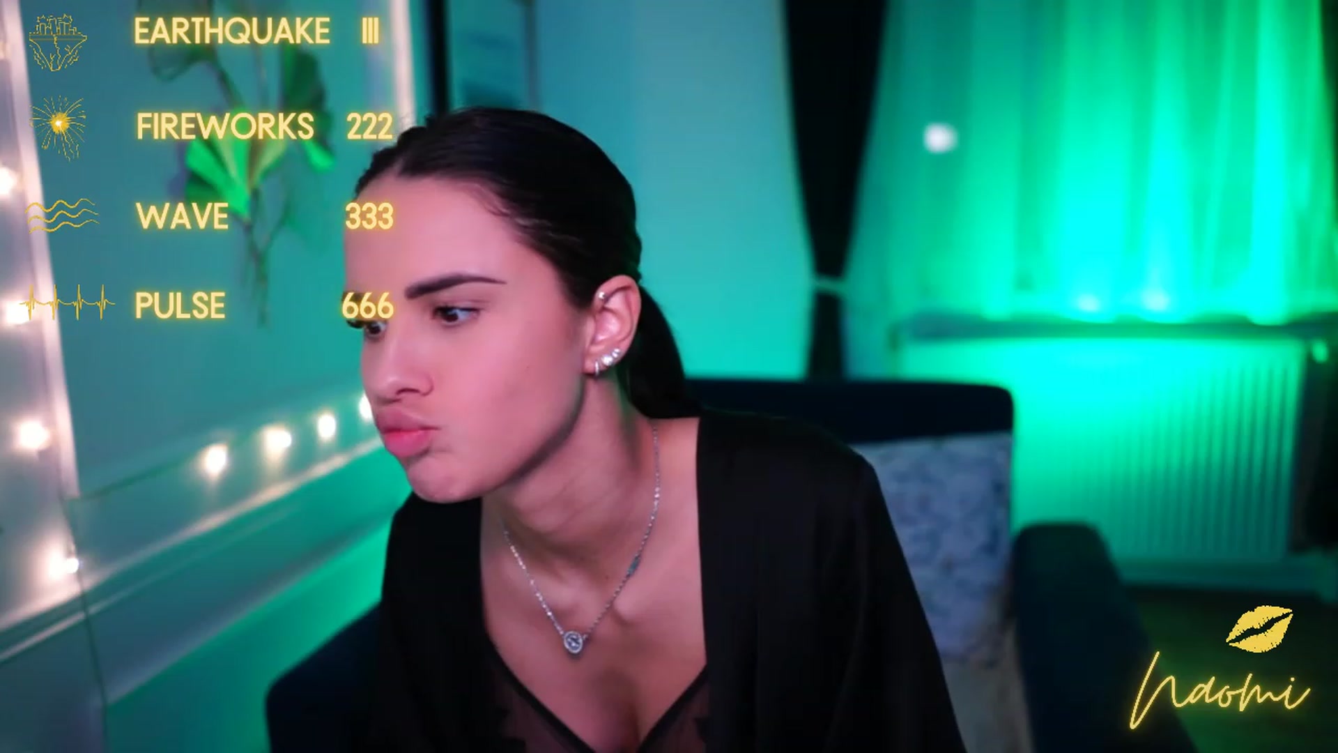 Gallery image thumbnail from cinnabellee's myfreecams stream on, 04/05/2023, 21:32 image 2 of 20