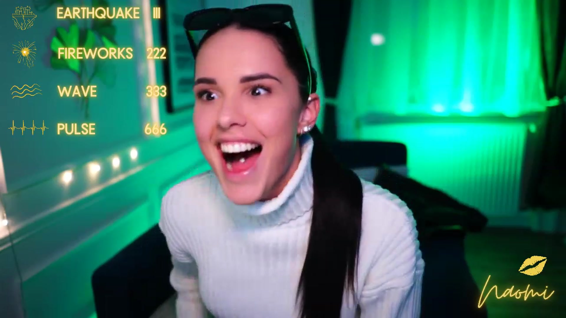 Gallery image thumbnail from cinnabellee's myfreecams stream on, 04/05/2023, 22:00 image 13 of 20