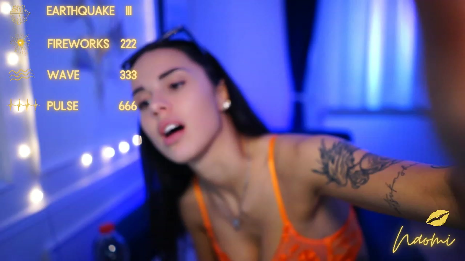 Gallery image thumbnail from cinnabellee's myfreecams stream on, 04/08/2023, 20:09 image 4 of 20