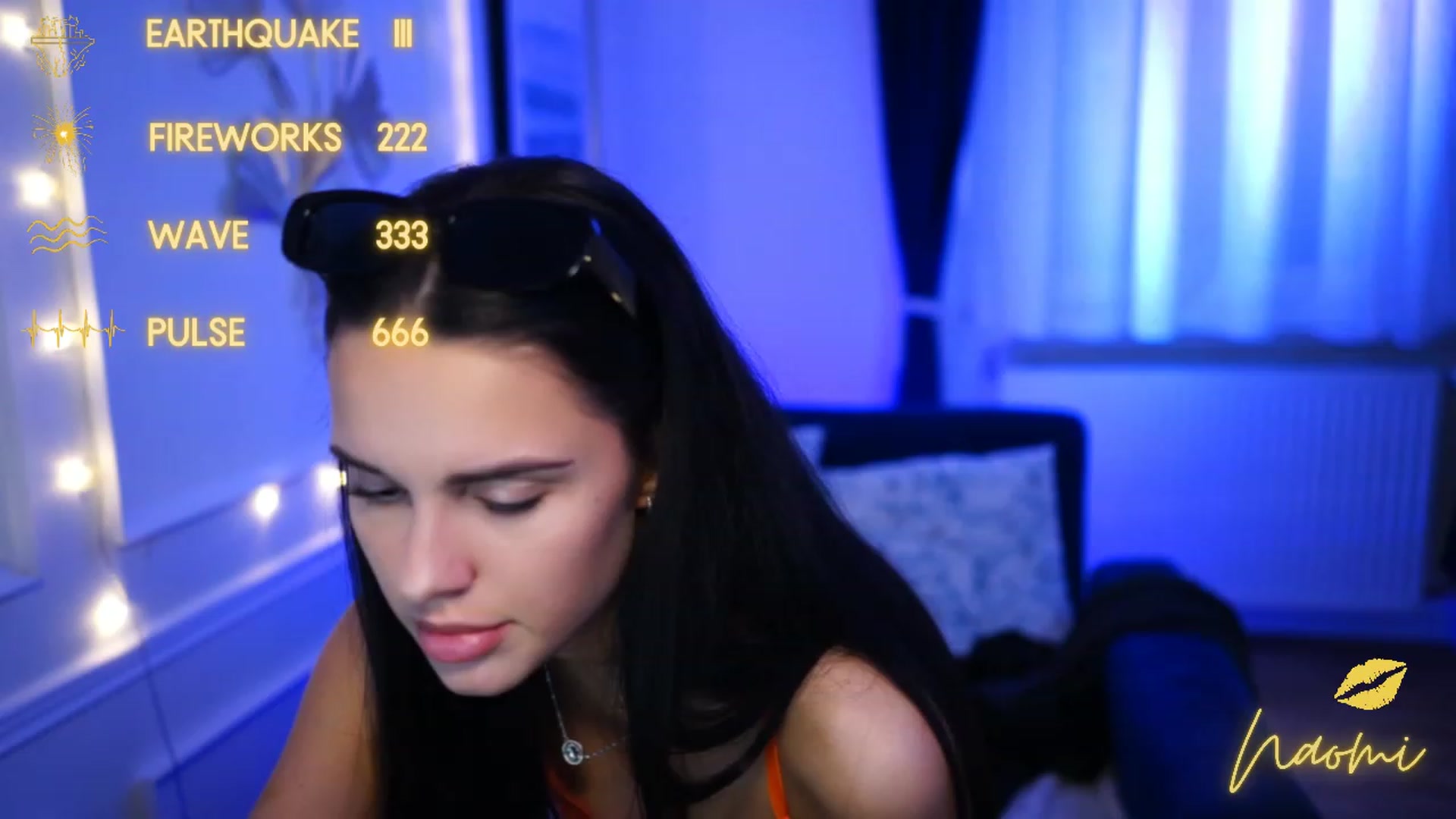 Gallery image thumbnail from cinnabellee's myfreecams stream on, 04/08/2023, 20:09 image 2 of 20