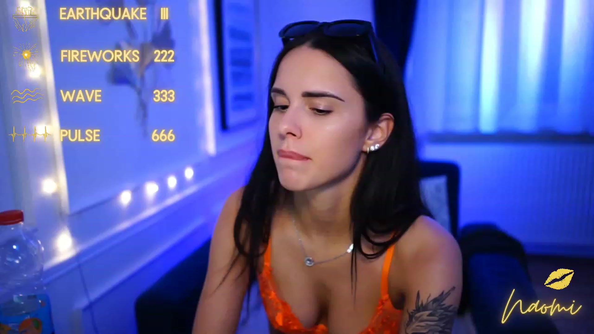 Gallery image thumbnail from cinnabellee's myfreecams stream on, 04/08/2023, 20:09 image 10 of 20
