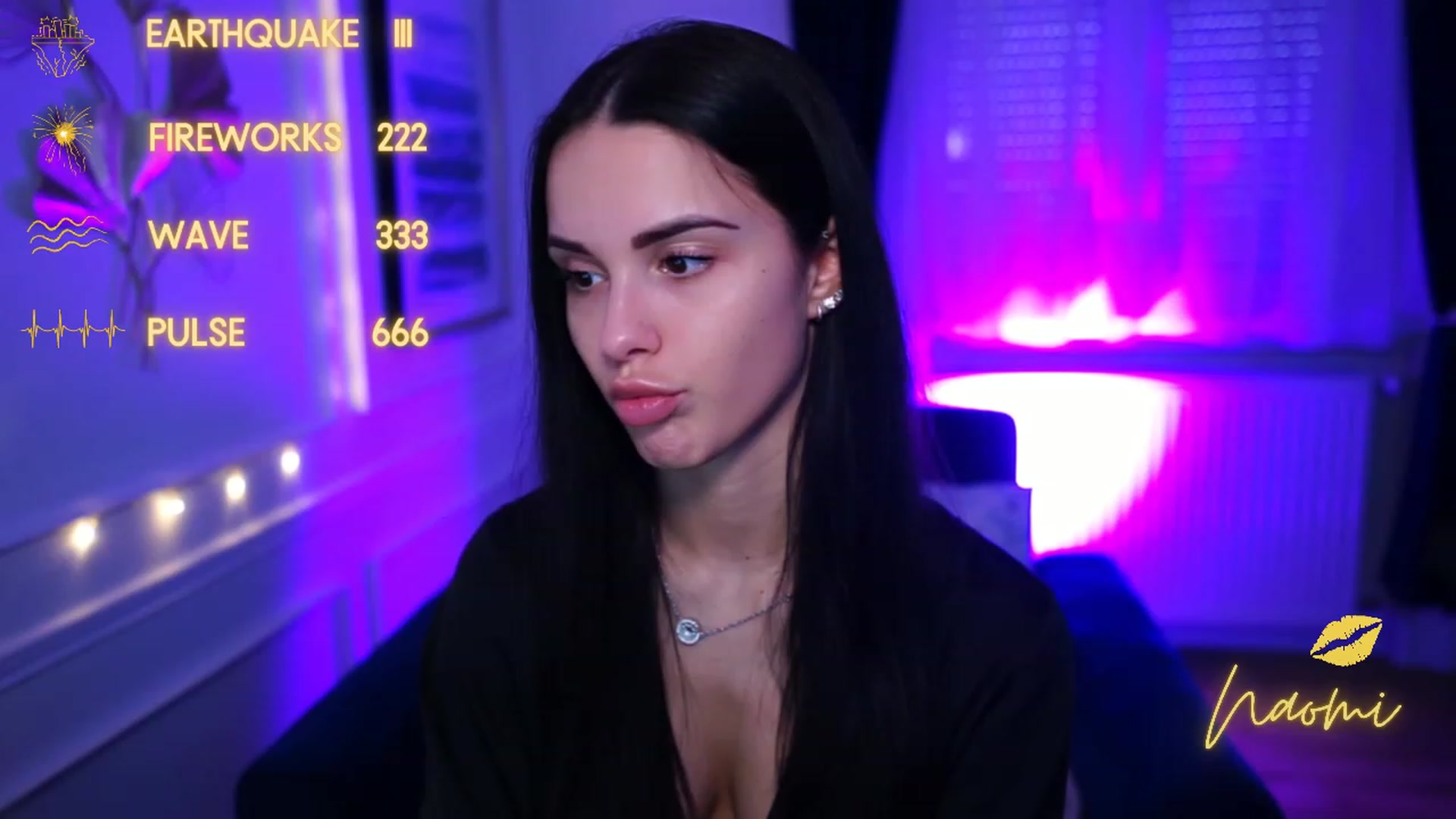 Gallery image thumbnail from cinnabellee's myfreecams stream on, 04/14/2023, 10:39 image 14 of 20