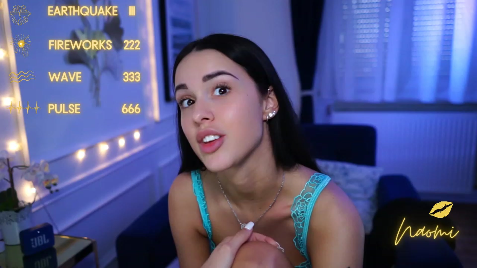 Gallery image thumbnail from cinnabellee's myfreecams stream on, 04/14/2023, 15:05 image 11 of 20