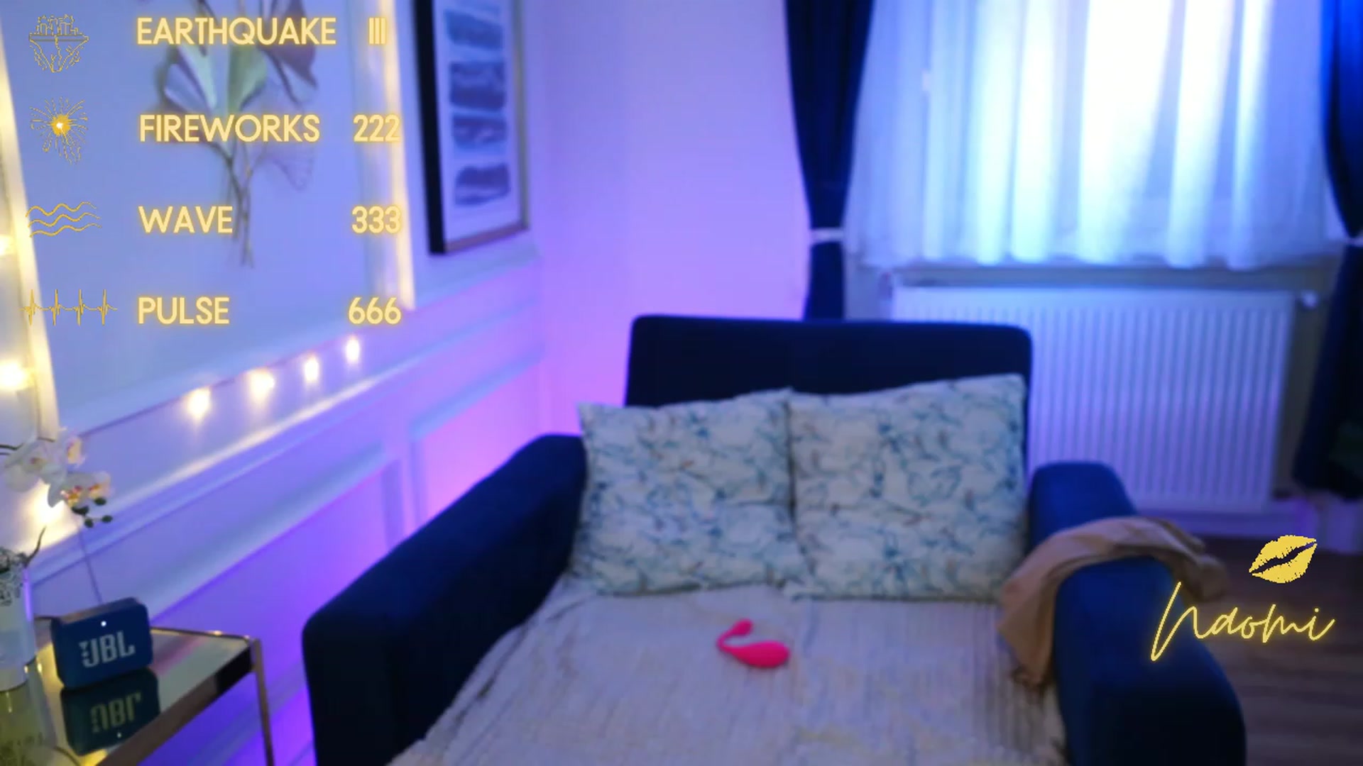 Gallery image thumbnail from cinnabellee's myfreecams stream on, 04/15/2023, 19:42 image 18 of 20