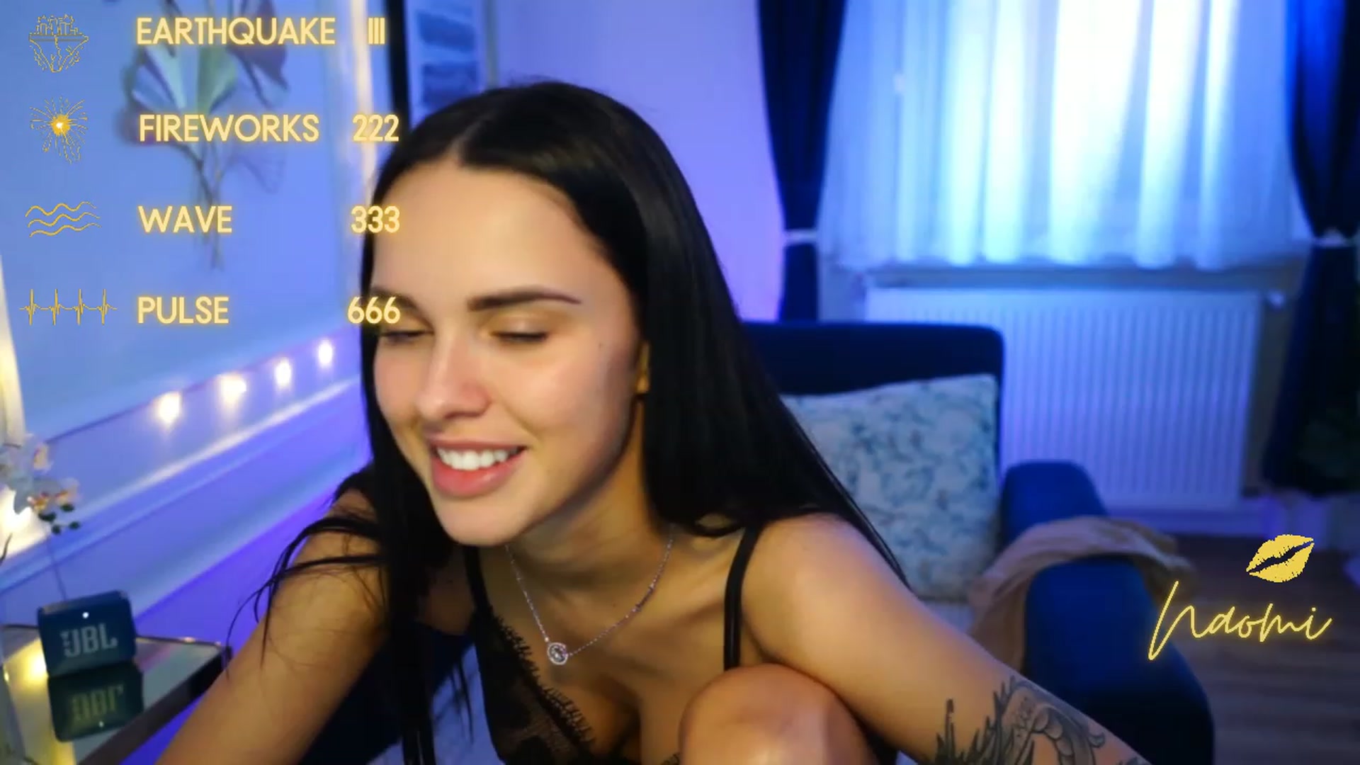 Gallery image thumbnail from cinnabellee's myfreecams stream on, 04/15/2023, 21:19 image 9 of 20