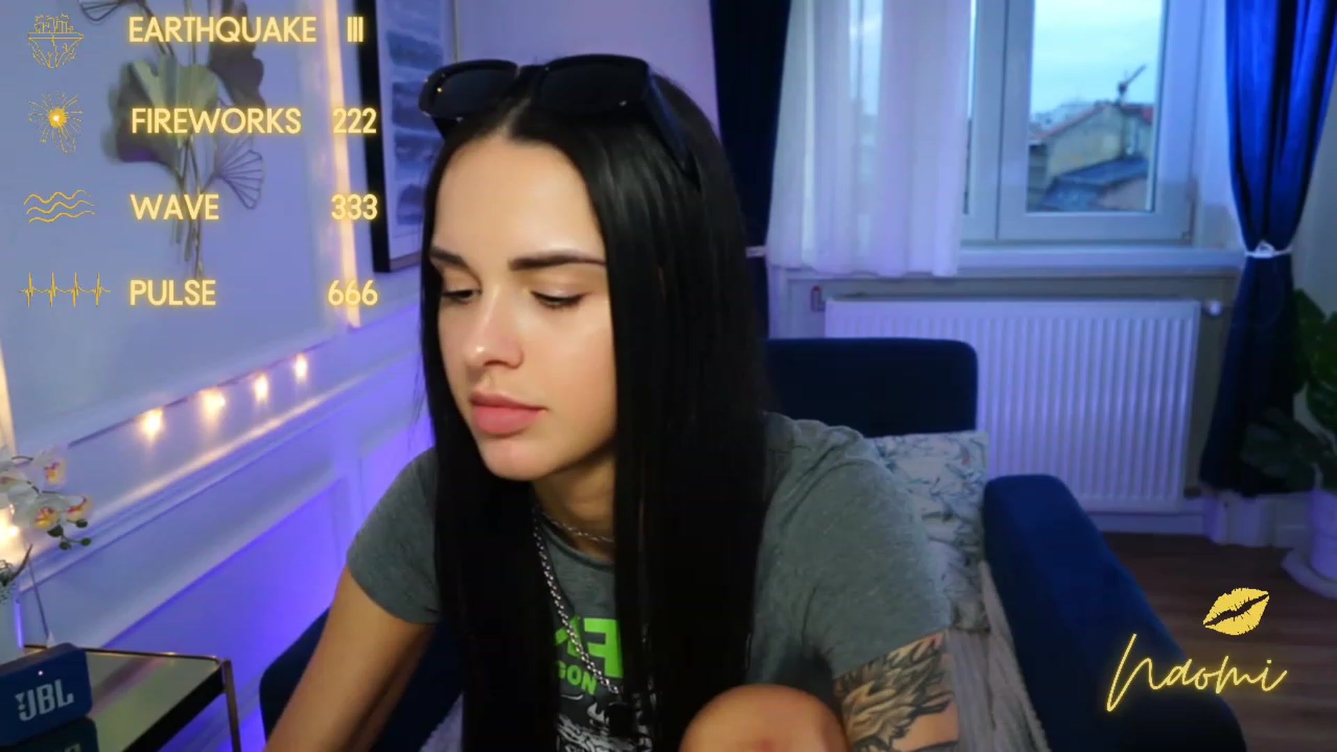 Gallery image thumbnail from cinnabellee's myfreecams stream on, 04/17/2023, 17:43 image 9 of 20