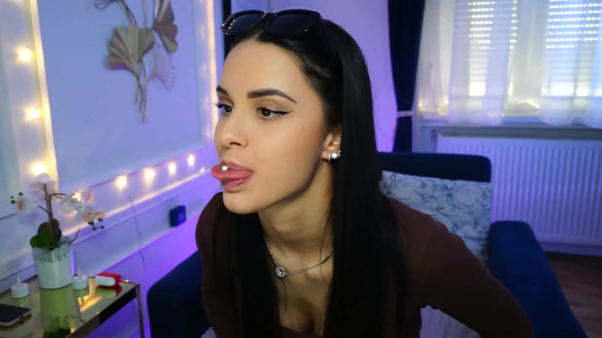 Gallery image thumbnail from cinnabellee's myfreecams stream on, 04/19/2023, 17:38 image 2 of 20