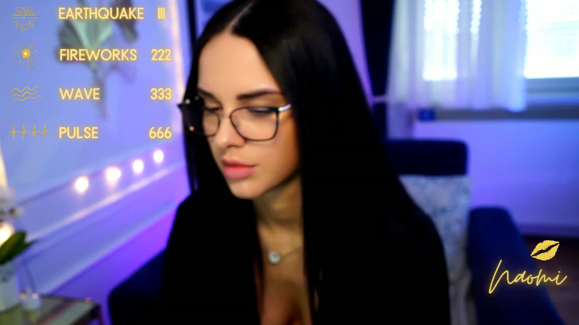Gallery image thumbnail from cinnabellee's myfreecams stream on, 04/20/2023, 16:20 image 5 of 20