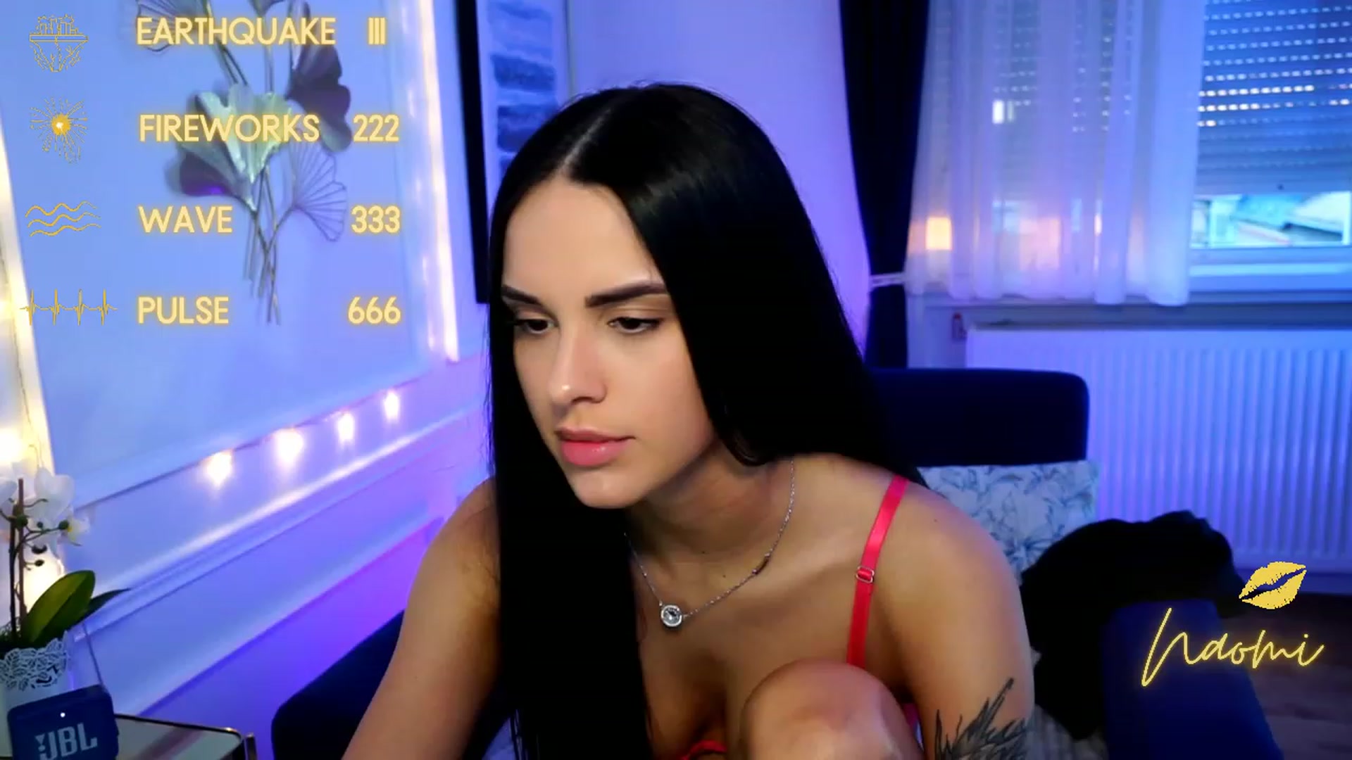 Gallery image thumbnail from cinnabellee's myfreecams stream on, 04/20/2023, 19:05 image 1 of 20