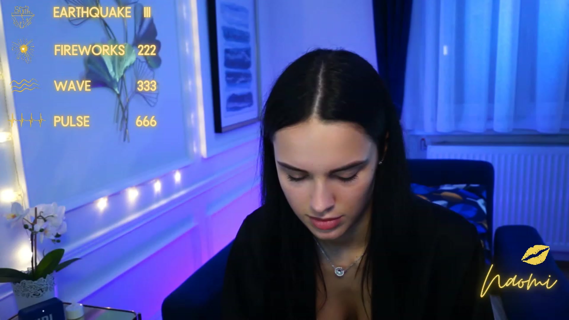 Gallery image thumbnail from cinnabellee's myfreecams stream on, 04/24/2023, 16:37 image 3 of 20