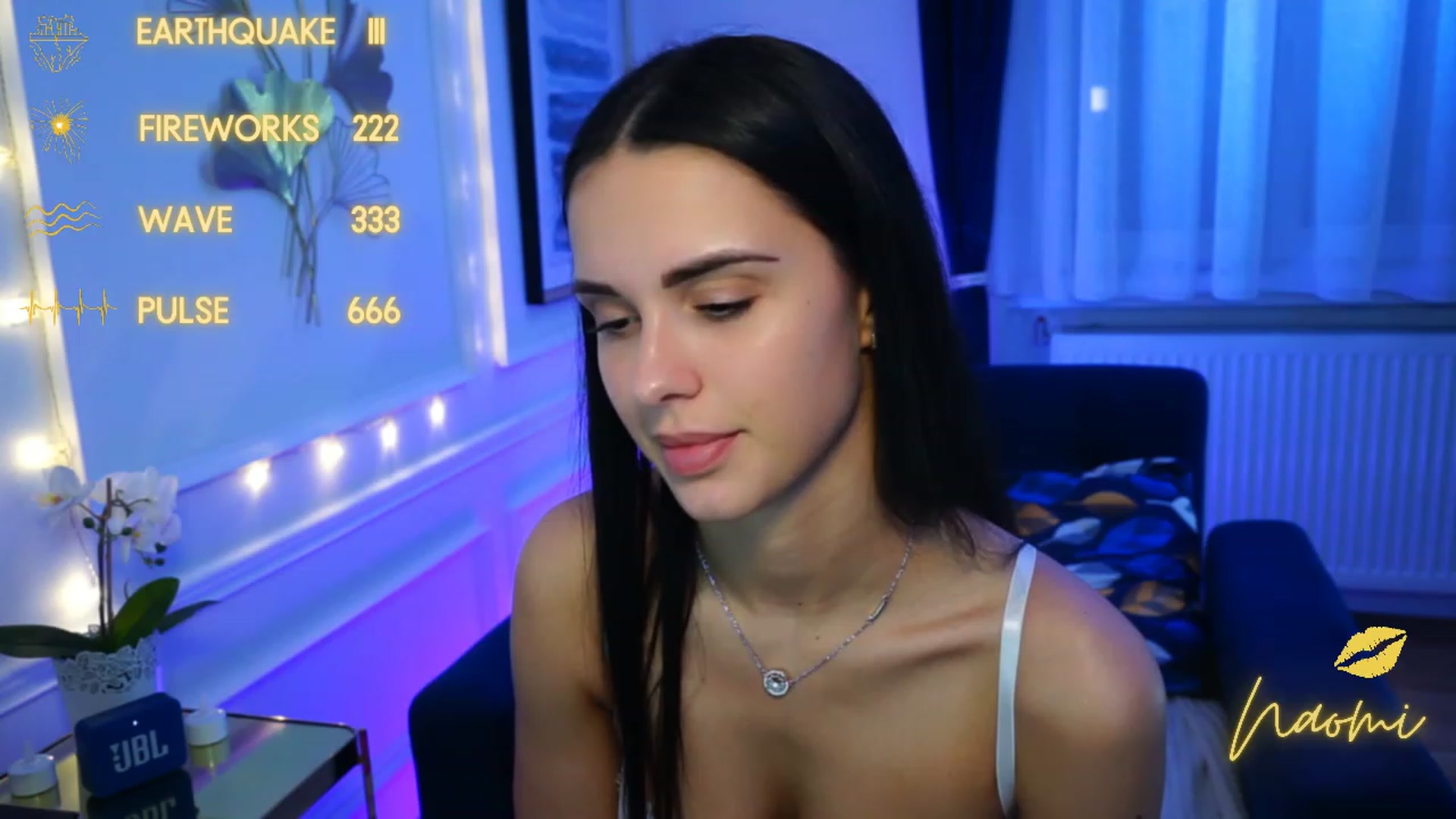 Gallery image thumbnail from cinnabellee's myfreecams stream on, 04/24/2023, 19:20 image 7 of 20