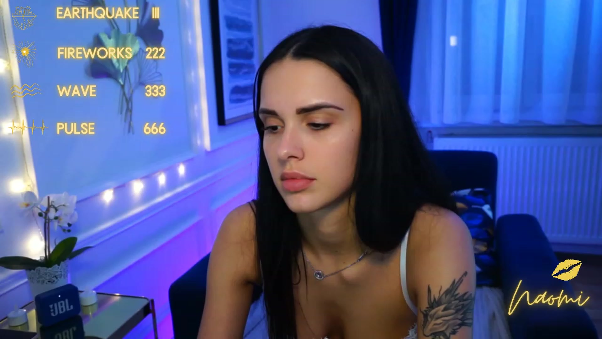 Gallery image thumbnail from cinnabellee's myfreecams stream on, 04/24/2023, 19:20 image 18 of 20