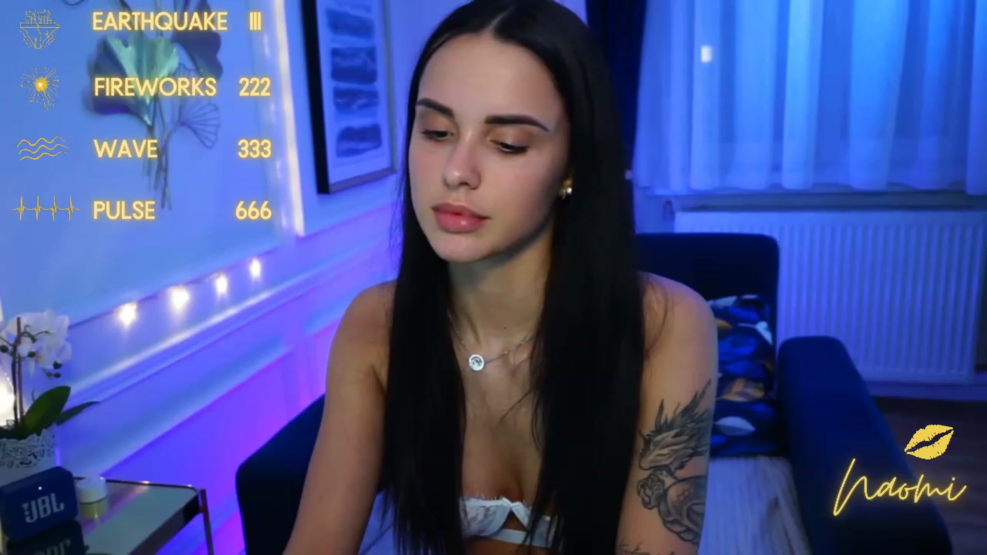 Gallery image thumbnail from cinnabellee's myfreecams stream on, 04/24/2023, 19:20 image 3 of 20
