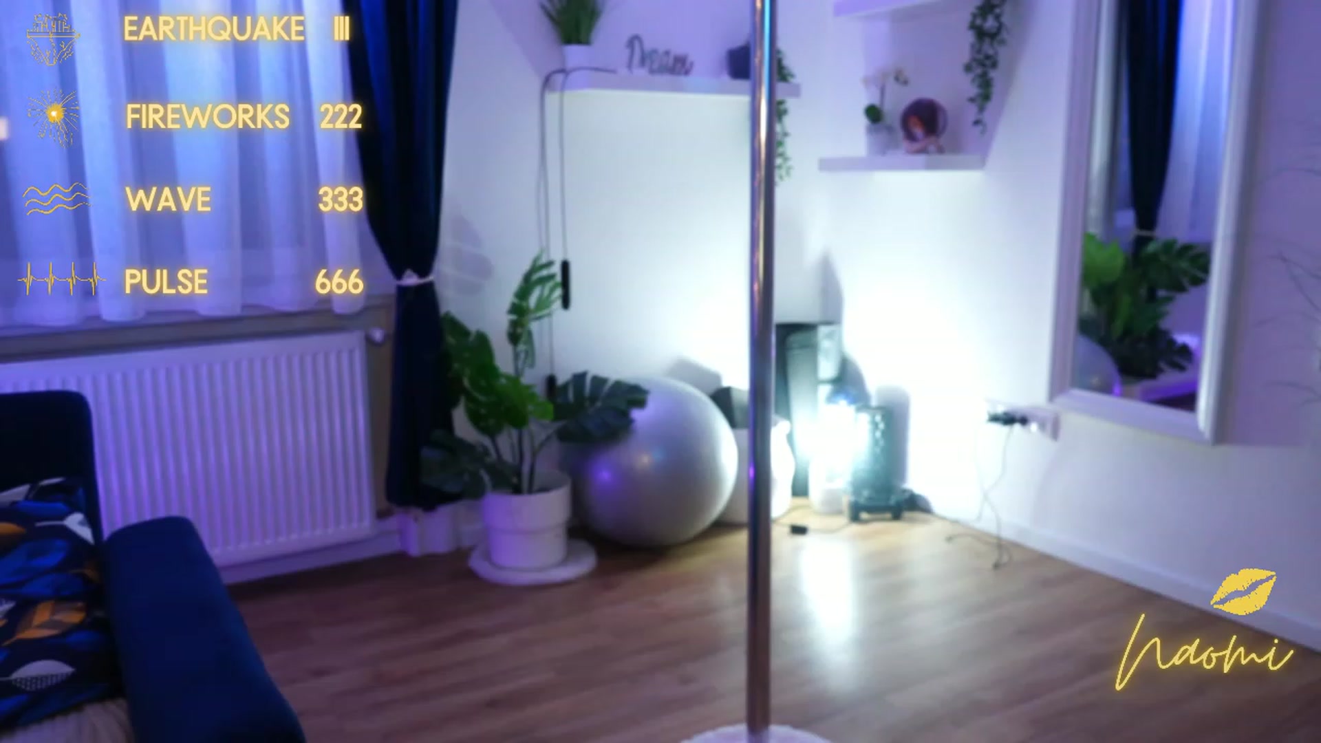 Gallery image thumbnail from cinnabellee's myfreecams stream on, 04/24/2023, 19:20 image 20 of 20
