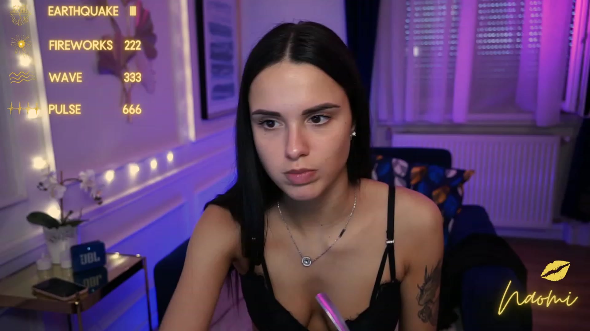 Gallery image thumbnail from cinnabellee's myfreecams stream on, 05/01/2023, 17:24 image 18 of 20