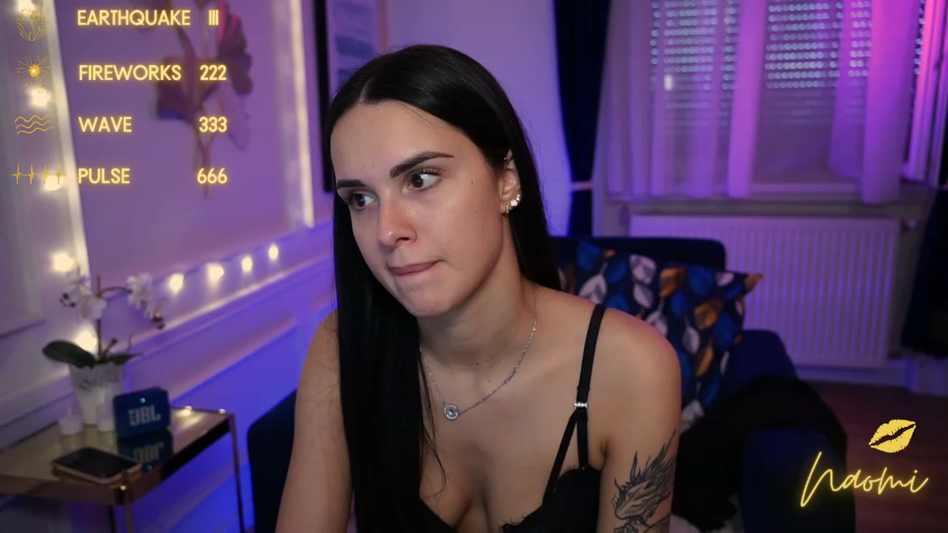 Gallery image thumbnail from cinnabellee's myfreecams stream on, 05/01/2023, 17:24 image 15 of 20