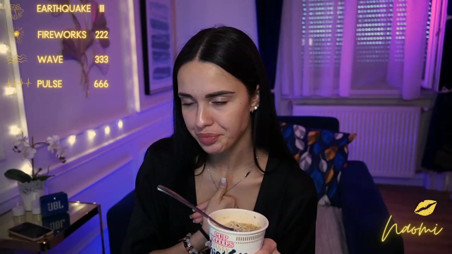 Gallery image thumbnail from cinnabellee's myfreecams stream on, 05/01/2023, 17:24 image 8 of 20
