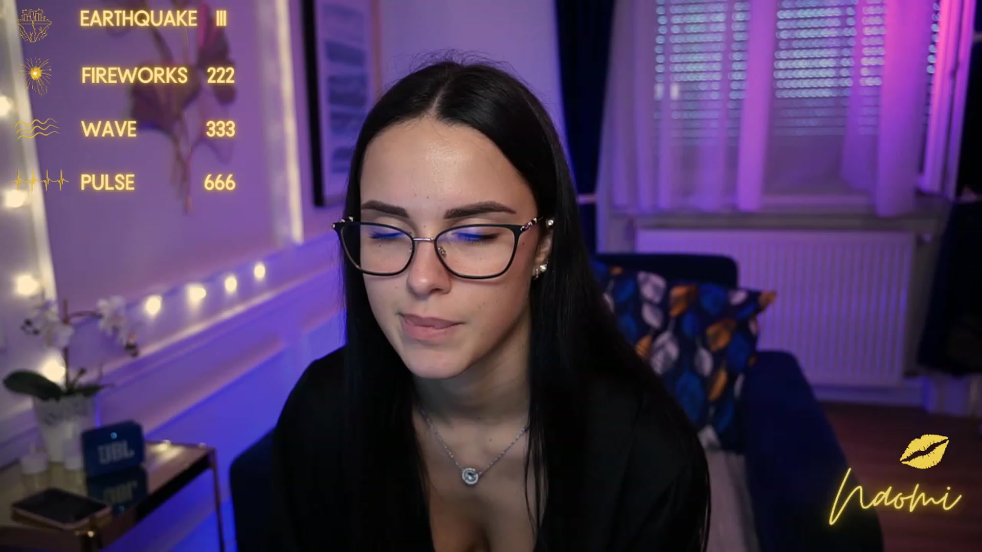 Gallery image thumbnail from cinnabellee's myfreecams stream on, 05/01/2023, 17:24 image 4 of 20