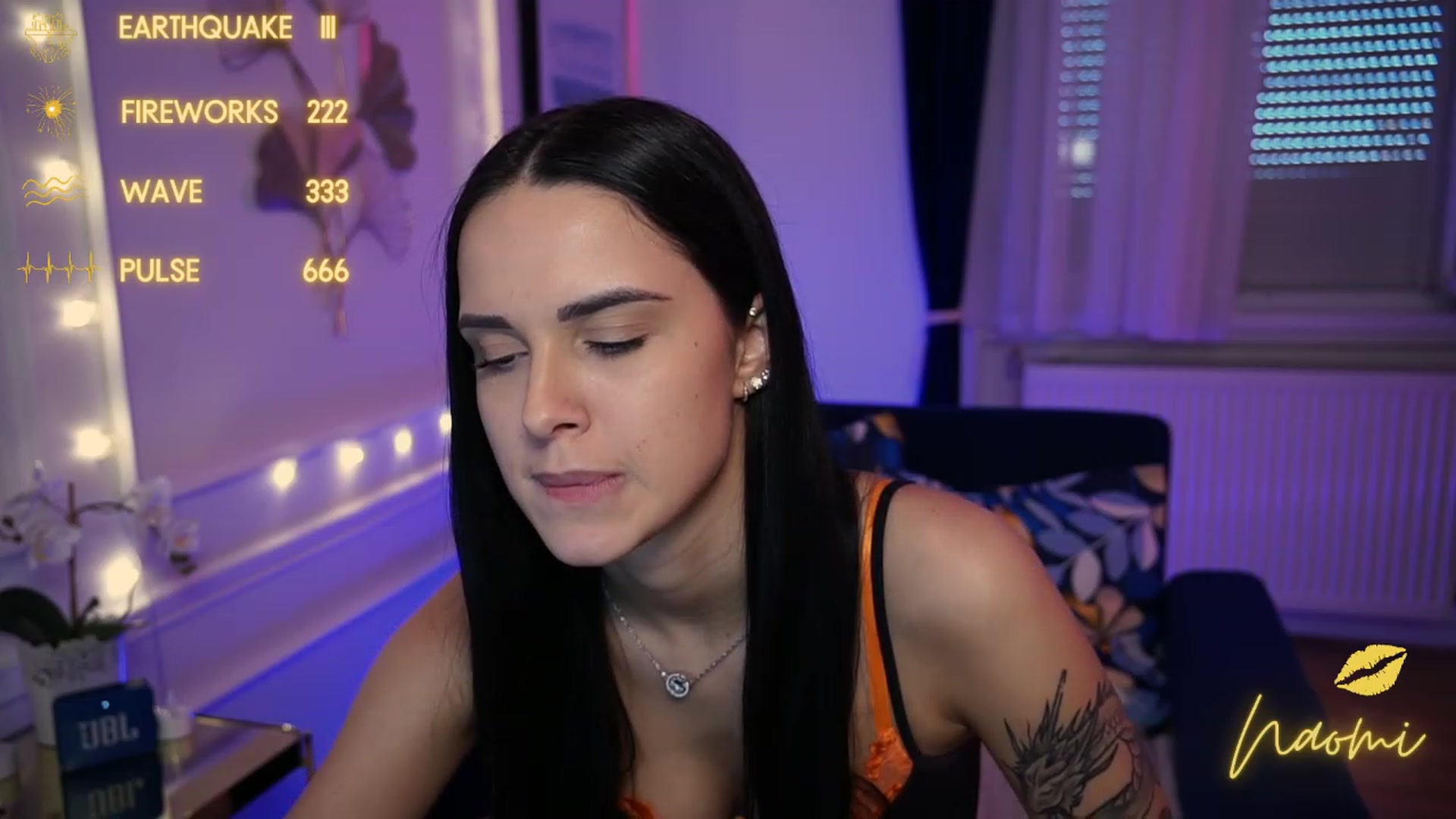 Gallery image thumbnail from cinnabellee's myfreecams stream on, 05/02/2023, 15:25 image 13 of 20