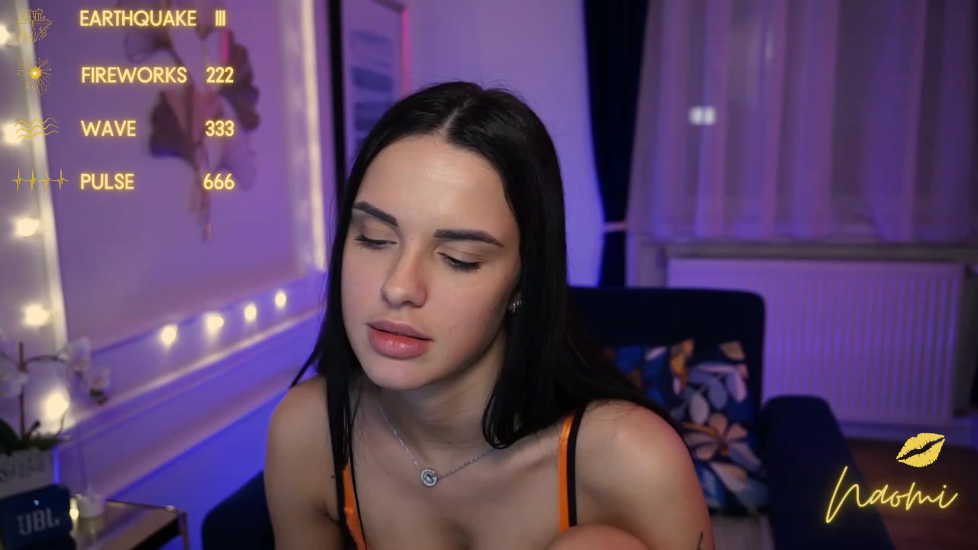 Gallery image thumbnail from cinnabellee's myfreecams stream on, 05/02/2023, 18:00 image 4 of 20