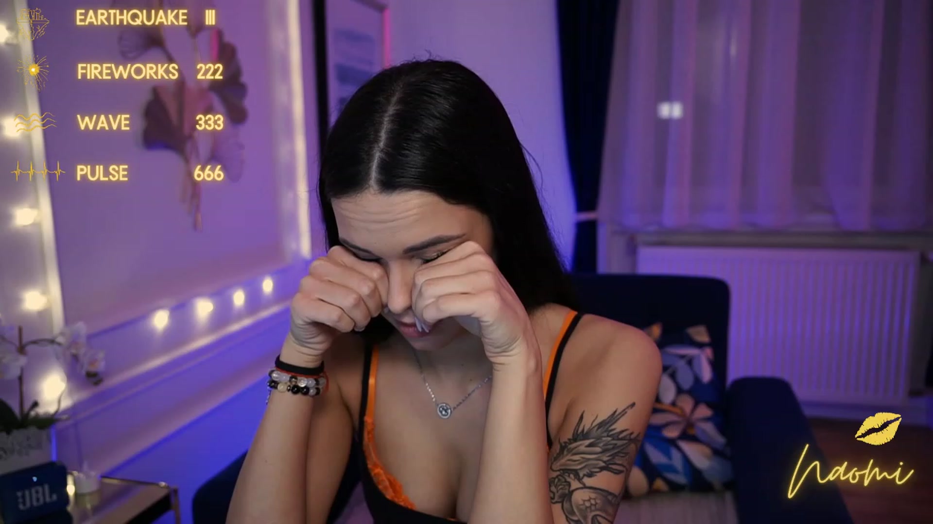 Gallery image thumbnail from cinnabellee's myfreecams stream on, 05/02/2023, 18:00 image 10 of 20
