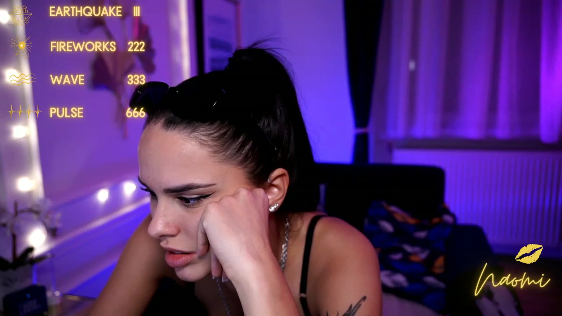Gallery image thumbnail from cinnabellee's myfreecams stream on, 05/04/2023, 21:11 image 1 of 20