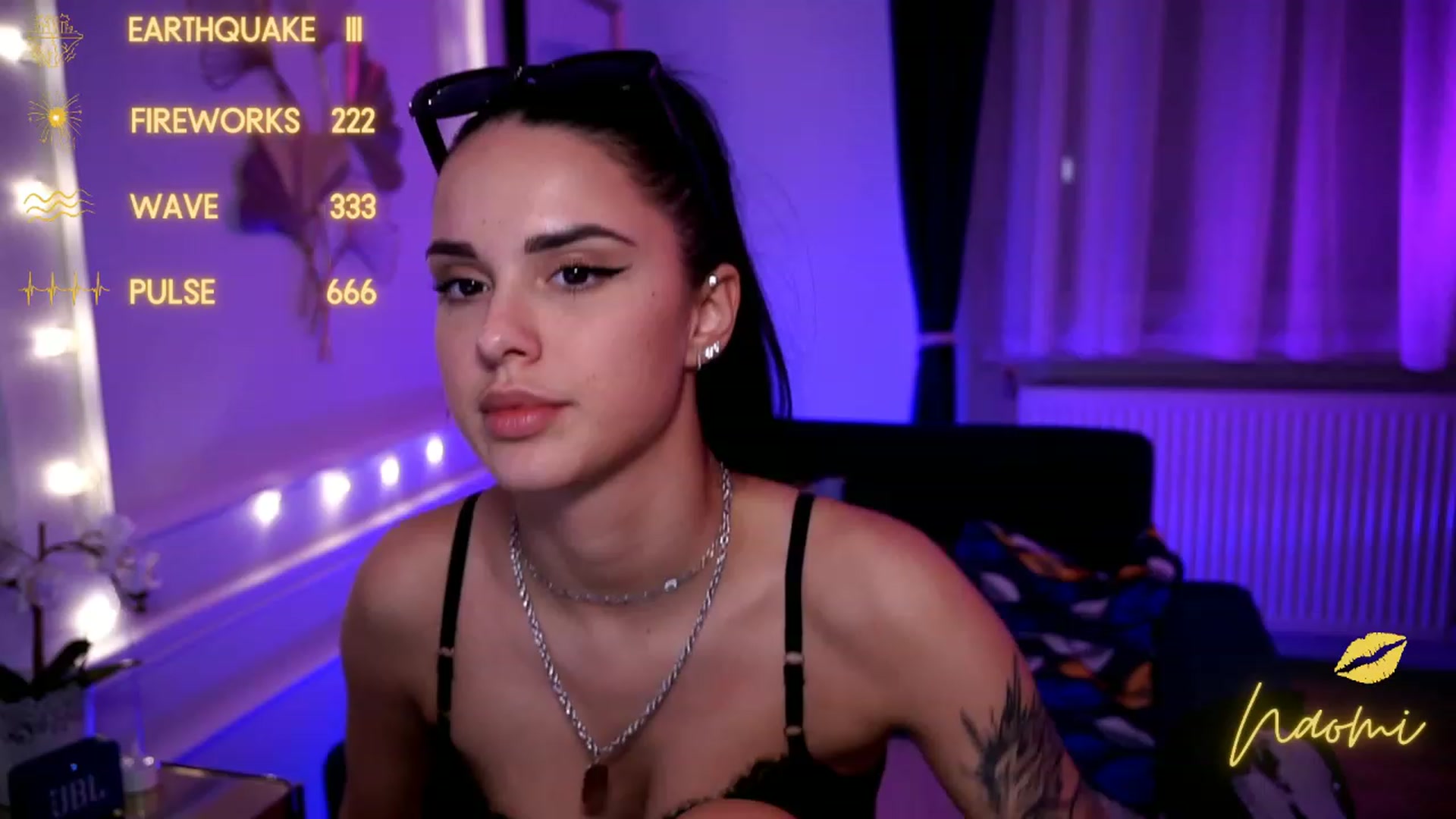 Gallery image thumbnail from cinnabellee's myfreecams stream on, 05/04/2023, 21:11 image 2 of 20