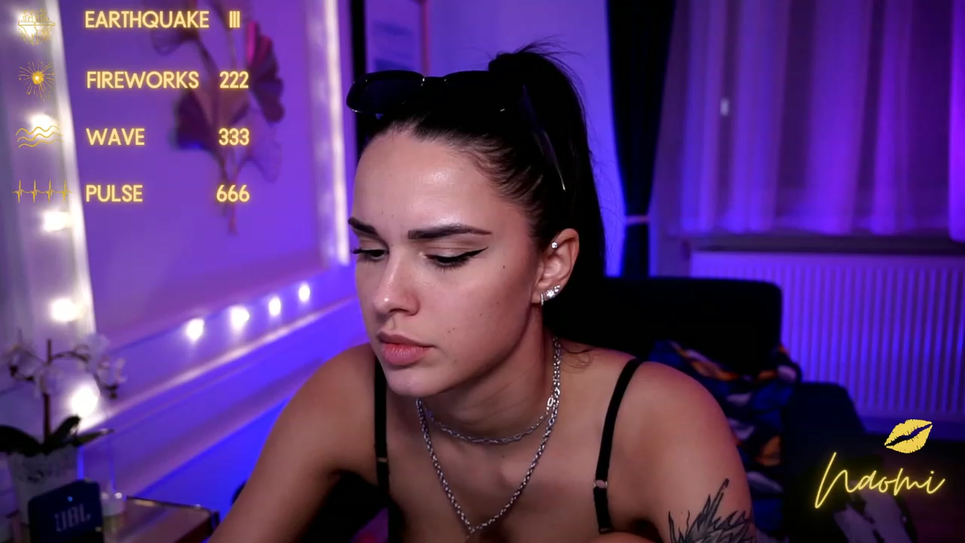 Gallery image thumbnail from cinnabellee's myfreecams stream on, 05/04/2023, 21:11 image 4 of 20