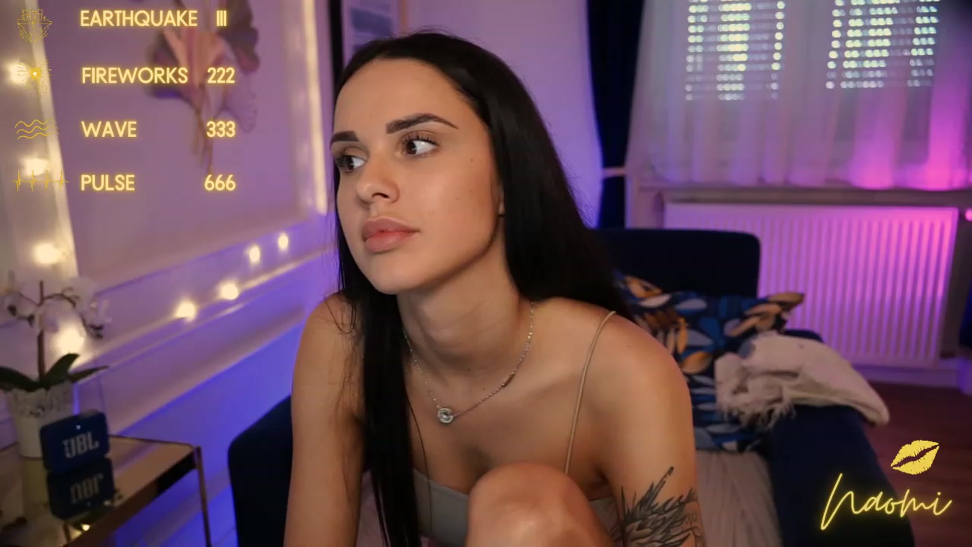 Gallery image thumbnail from cinnabellee's myfreecams stream on, 05/07/2023, 12:55 image 10 of 20