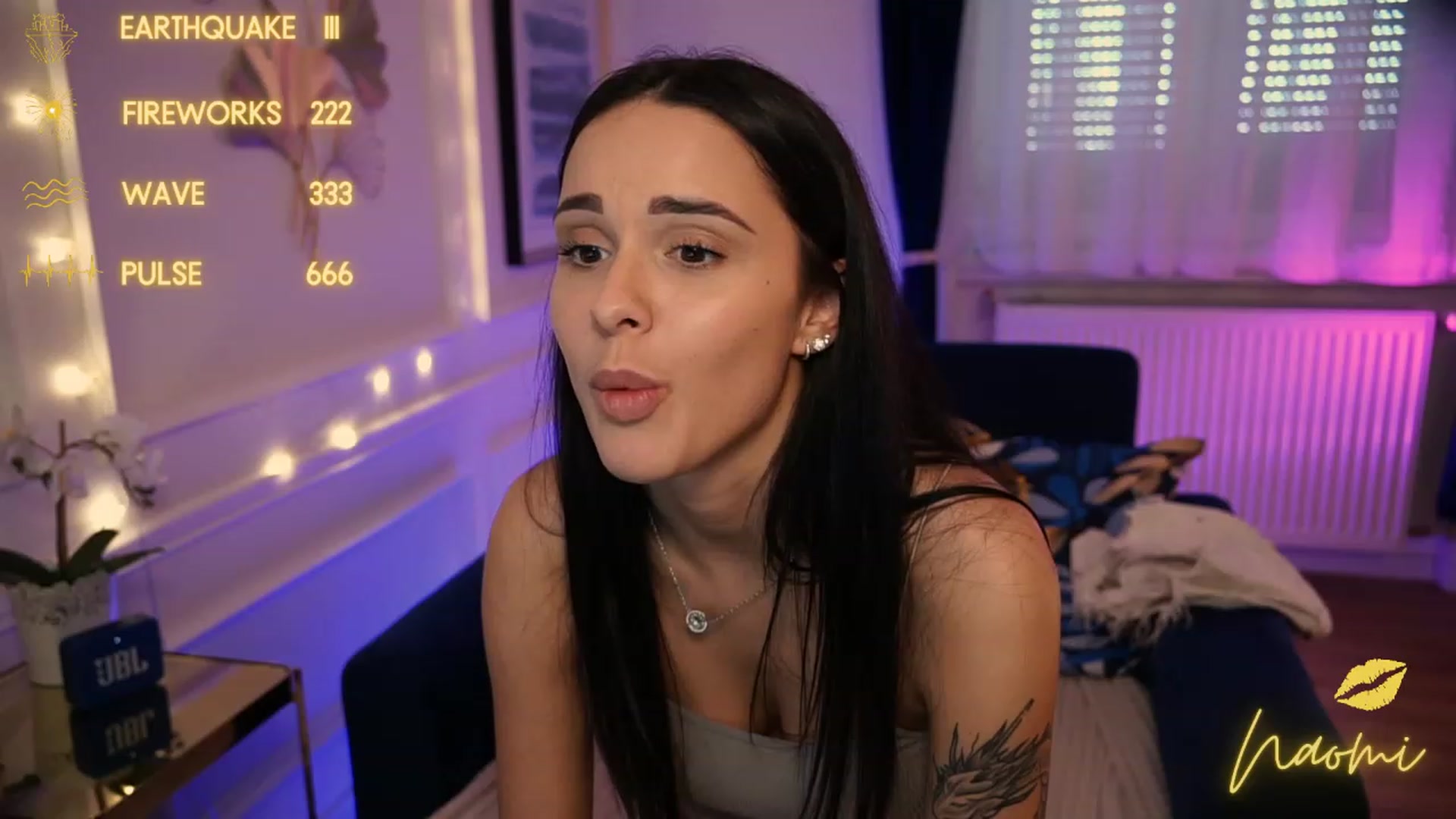 Gallery image thumbnail from cinnabellee's myfreecams stream on, 05/07/2023, 12:55 image 7 of 20