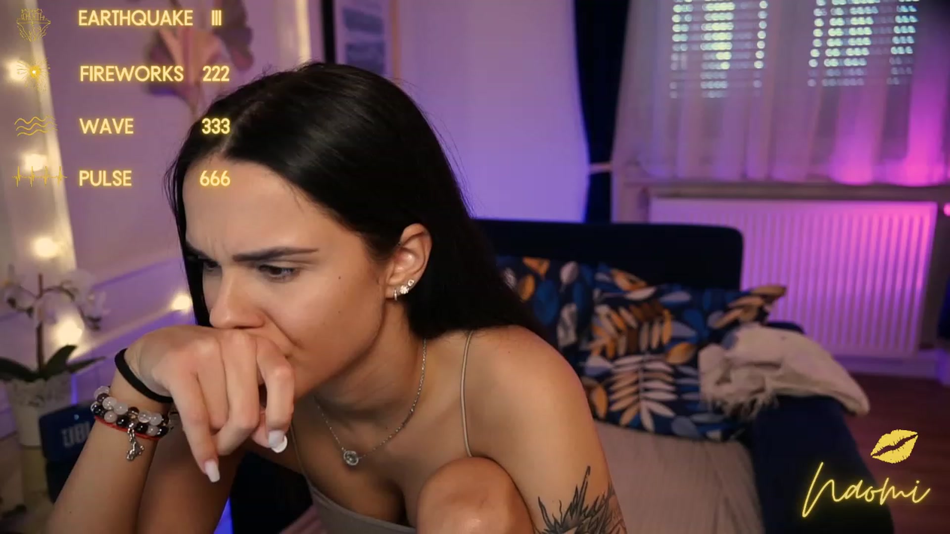 Gallery image thumbnail from cinnabellee's myfreecams stream on, 05/07/2023, 12:55 image 14 of 20