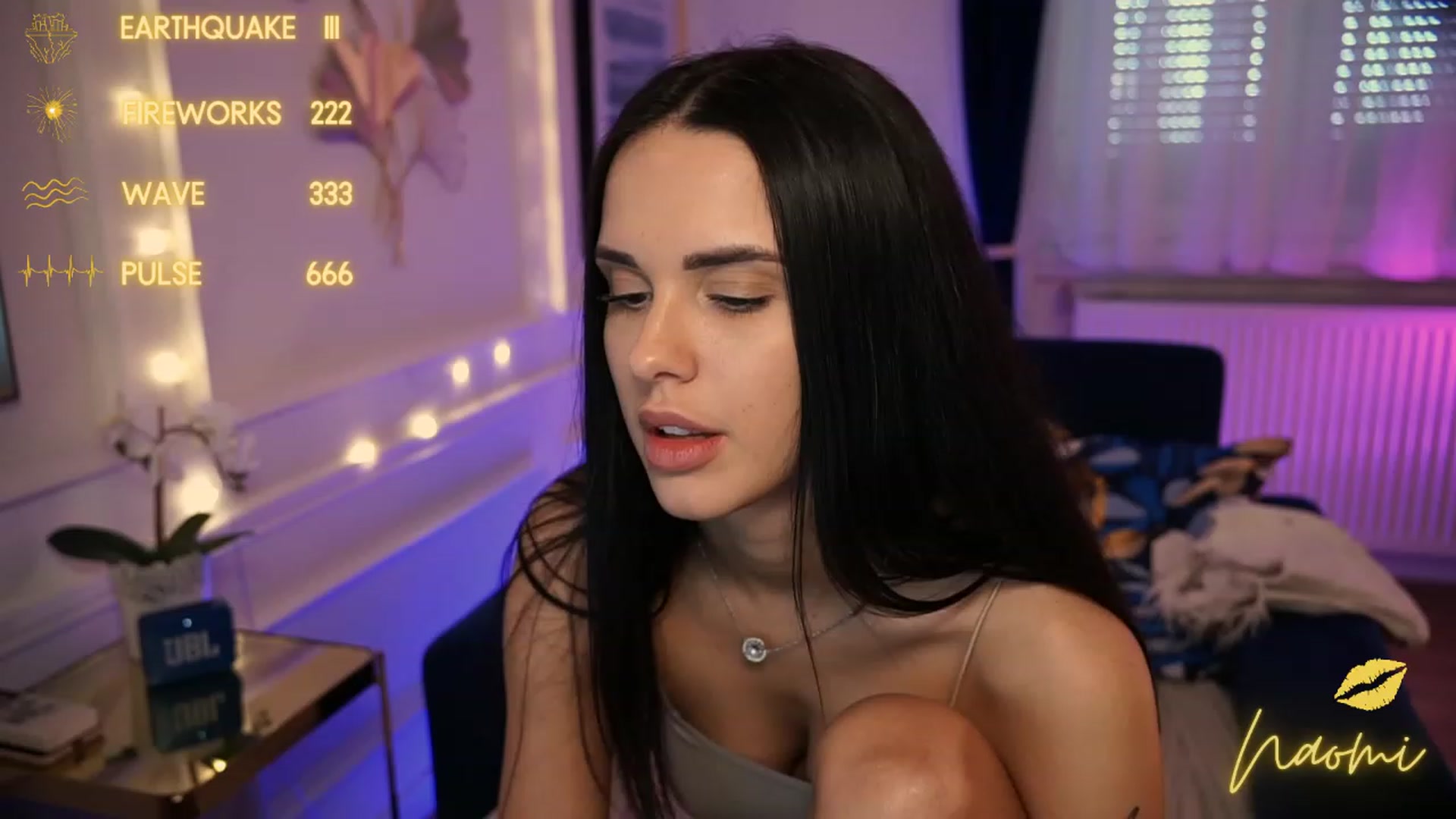 Gallery image thumbnail from cinnabellee's myfreecams stream on, 05/07/2023, 12:55 image 3 of 20