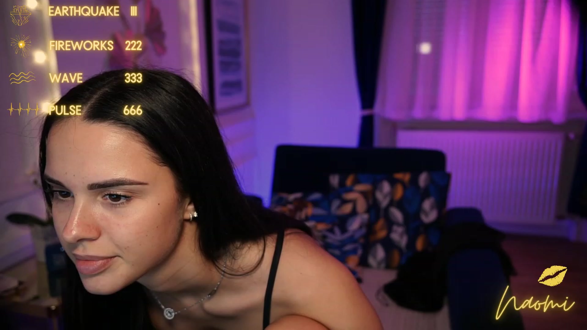 Gallery image thumbnail from cinnabellee's myfreecams stream on, 05/08/2023, 18:43 image 9 of 20