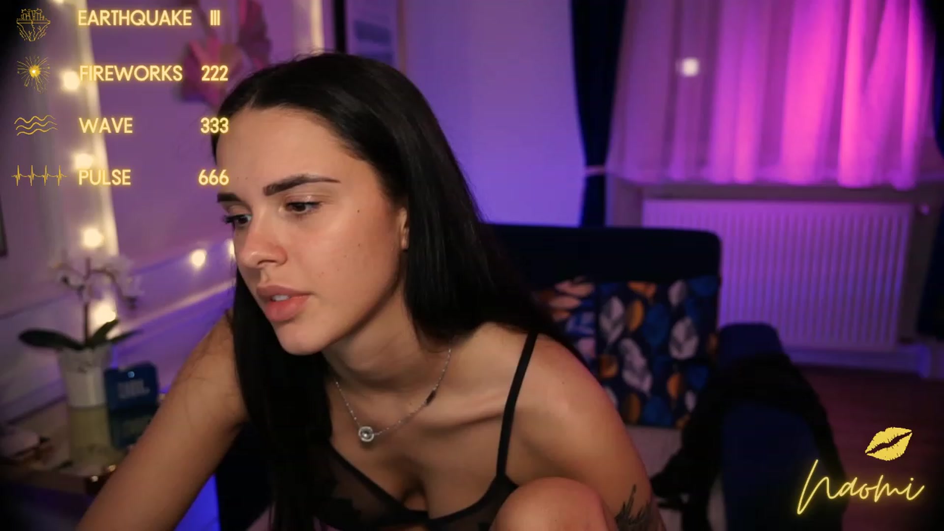 Gallery image thumbnail from cinnabellee's myfreecams stream on, 05/08/2023, 22:02 image 12 of 20