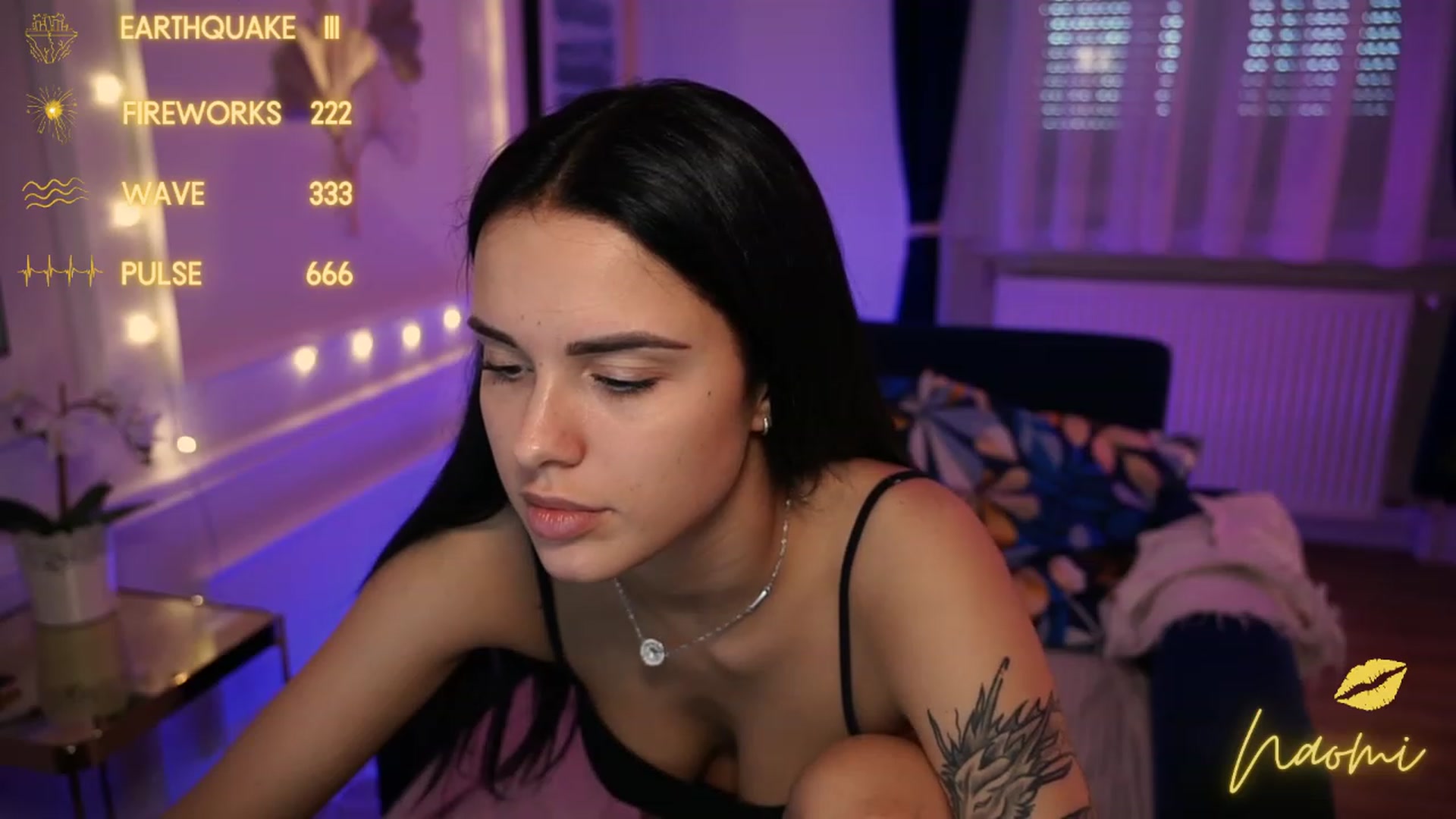 Gallery image thumbnail from cinnabellee's myfreecams stream on, 05/10/2023, 10:51 image 7 of 20