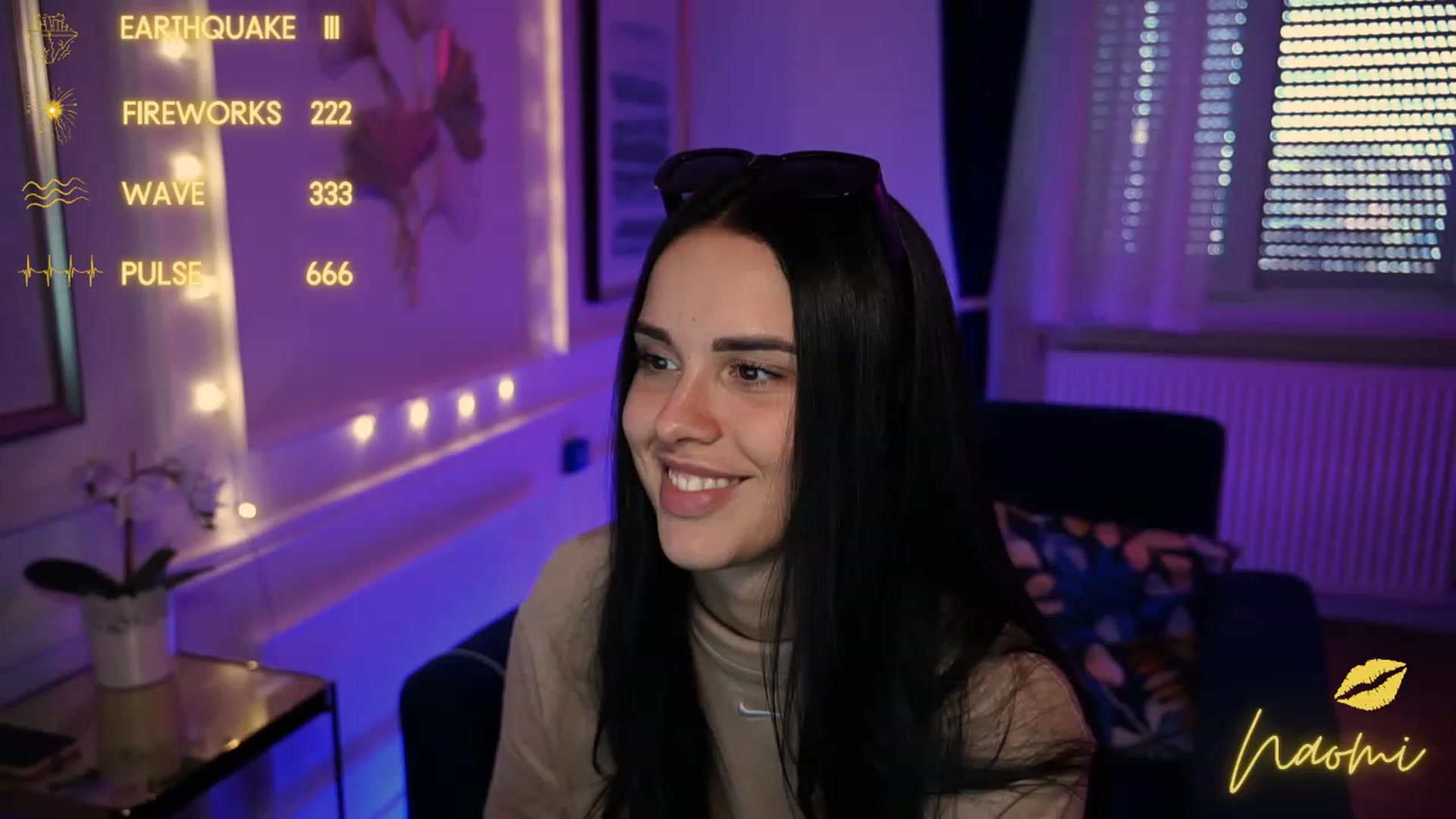 Gallery image thumbnail from cinnabellee's myfreecams stream on, 05/10/2023, 11:03 image 6 of 20
