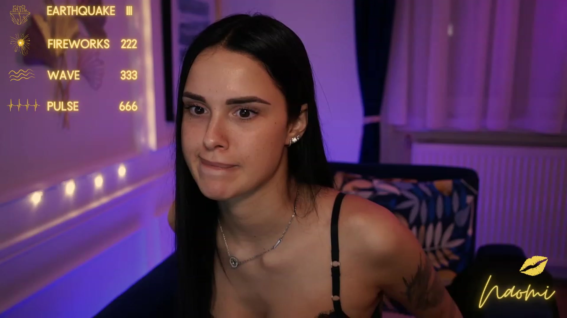 Gallery image thumbnail from cinnabellee's myfreecams stream on, 05/12/2023, 19:33 image 5 of 20