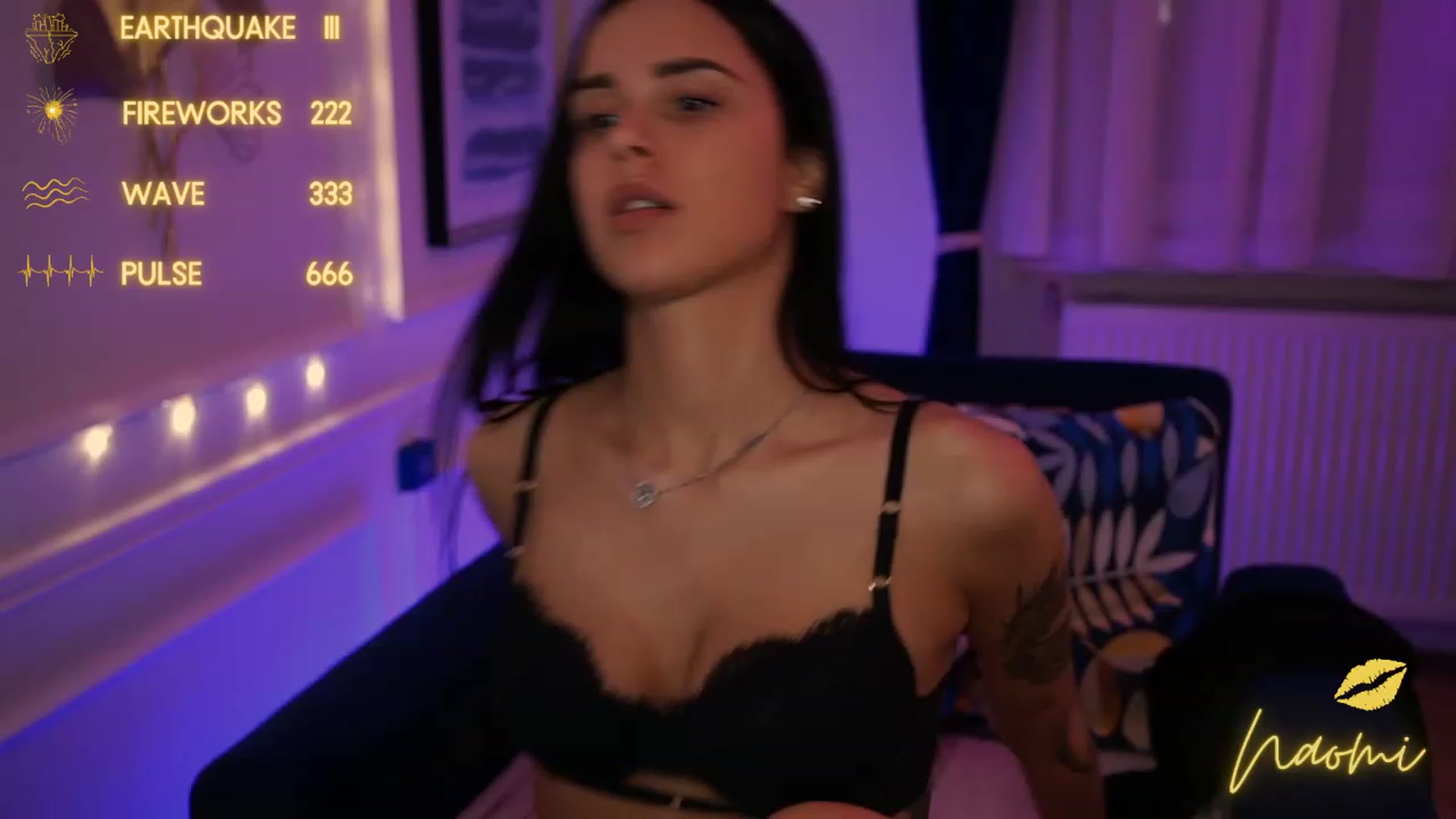 Gallery image thumbnail from cinnabellee's myfreecams stream on, 05/12/2023, 19:33 image 16 of 20