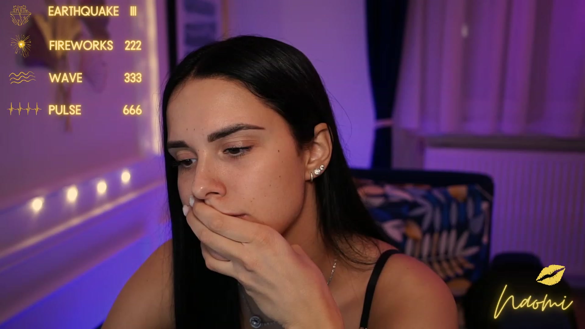 Gallery image thumbnail from cinnabellee's myfreecams stream on, 05/12/2023, 19:33 image 6 of 20