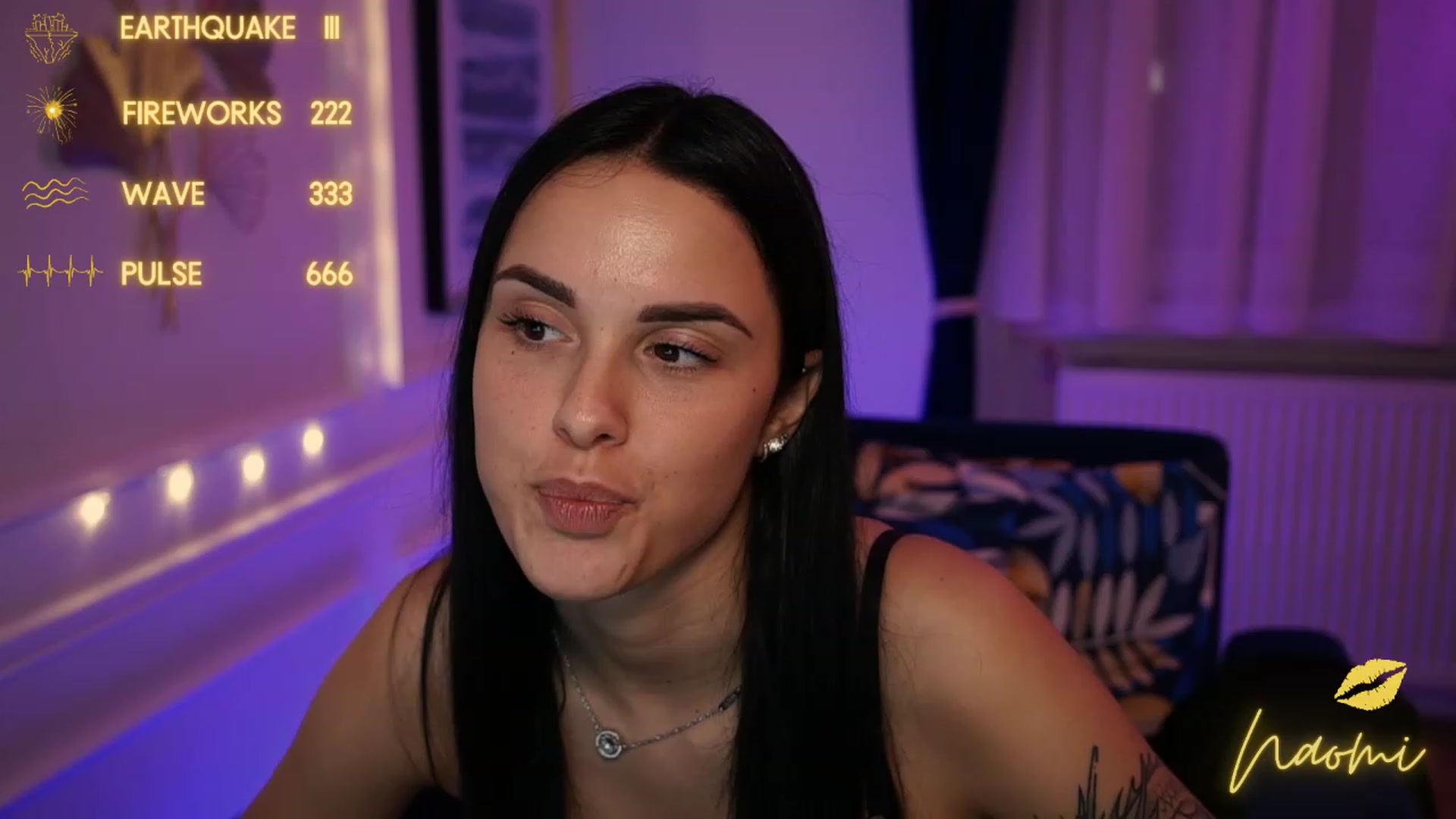Gallery image thumbnail from cinnabellee's myfreecams stream on, 05/12/2023, 19:33 image 2 of 20